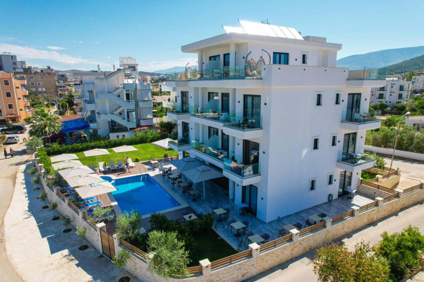 Alexander Hotel