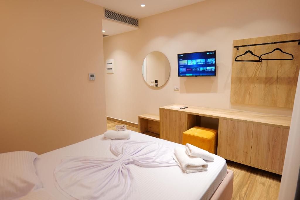 Deluxe Triple Room with Sea View