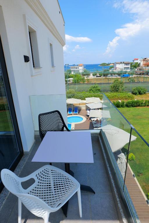 Deluxe Triple Room with Sea View